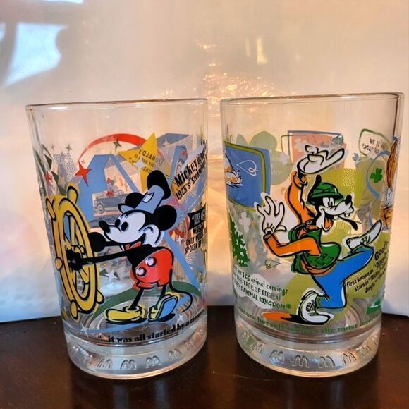 Mint 1996 Set of 2 "McDonald's 100 Years of Disney" Anniversary Glasses - Picture 1 of 9